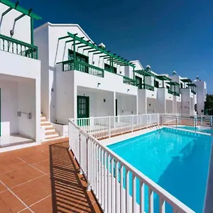 Beautiful Spacious 1-bed With Aircon Puerto del Carmen (Lanzarote)