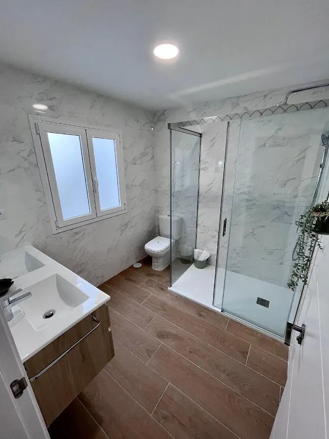 Gatu Premium Villa Flamenca , Preferente Mayores De 25 Anos Y Familias Cadiz 0*,